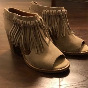 Sbicca Vintage Collection Hickory Shoe (Beige)